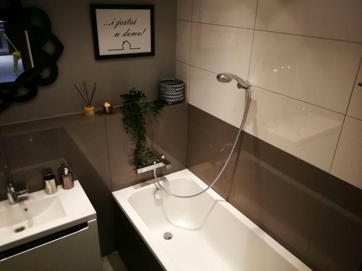 3D Szlak 77 Apartament Kraków Exteriör bild