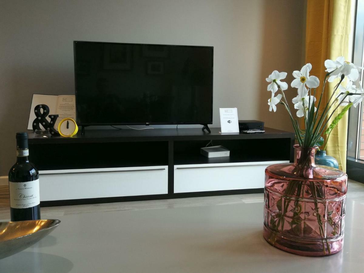3D Szlak 77 Apartament Kraków Exteriör bild